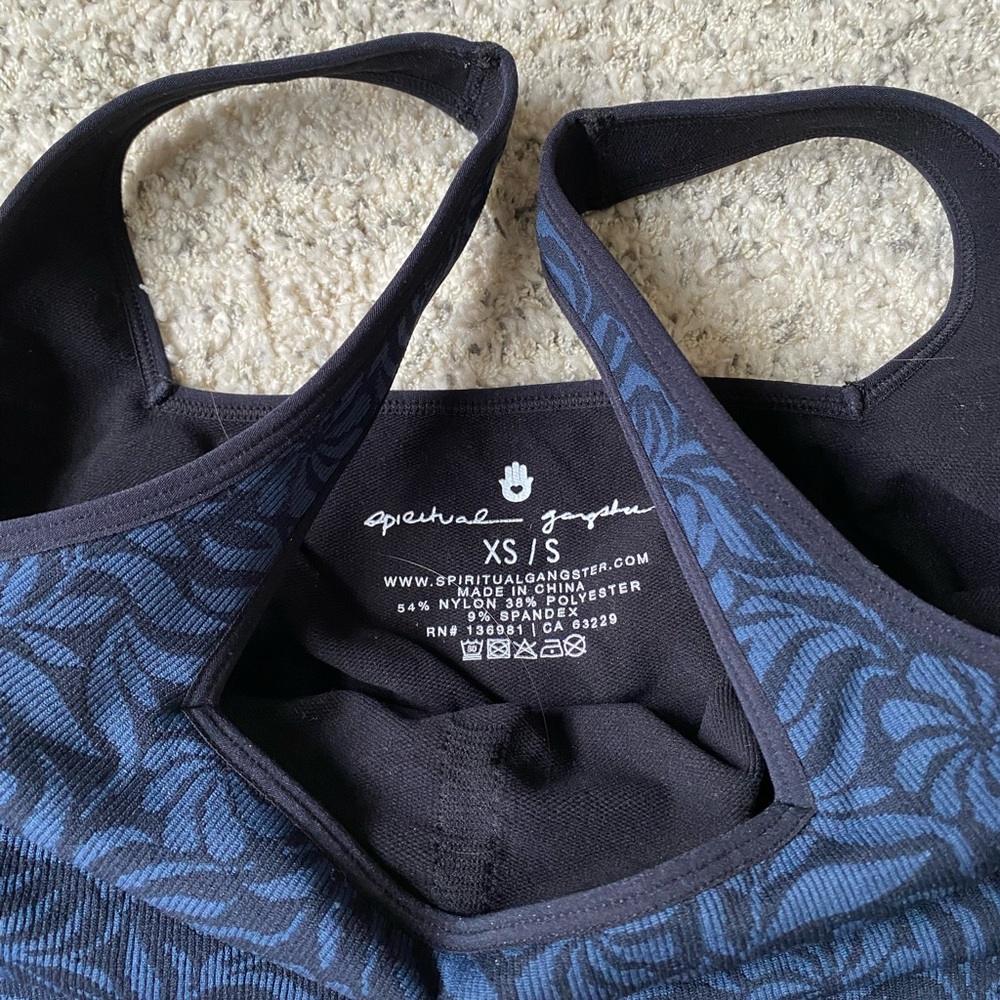 Spiritual Gangster || Navy Floral Workout Set - Picture 7 of 8